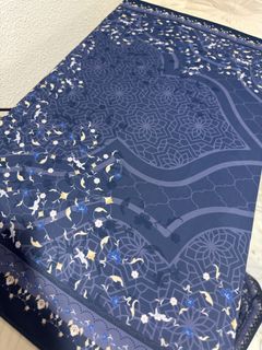 (Category: ) located in . Submitted by shopperholic98 (Listing ID 1458837669, Image 1). Description: .