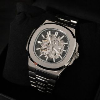(Category: ) located in . Submitted by cheri.watches (Listing ID 1458831511, Image 1). Description: .