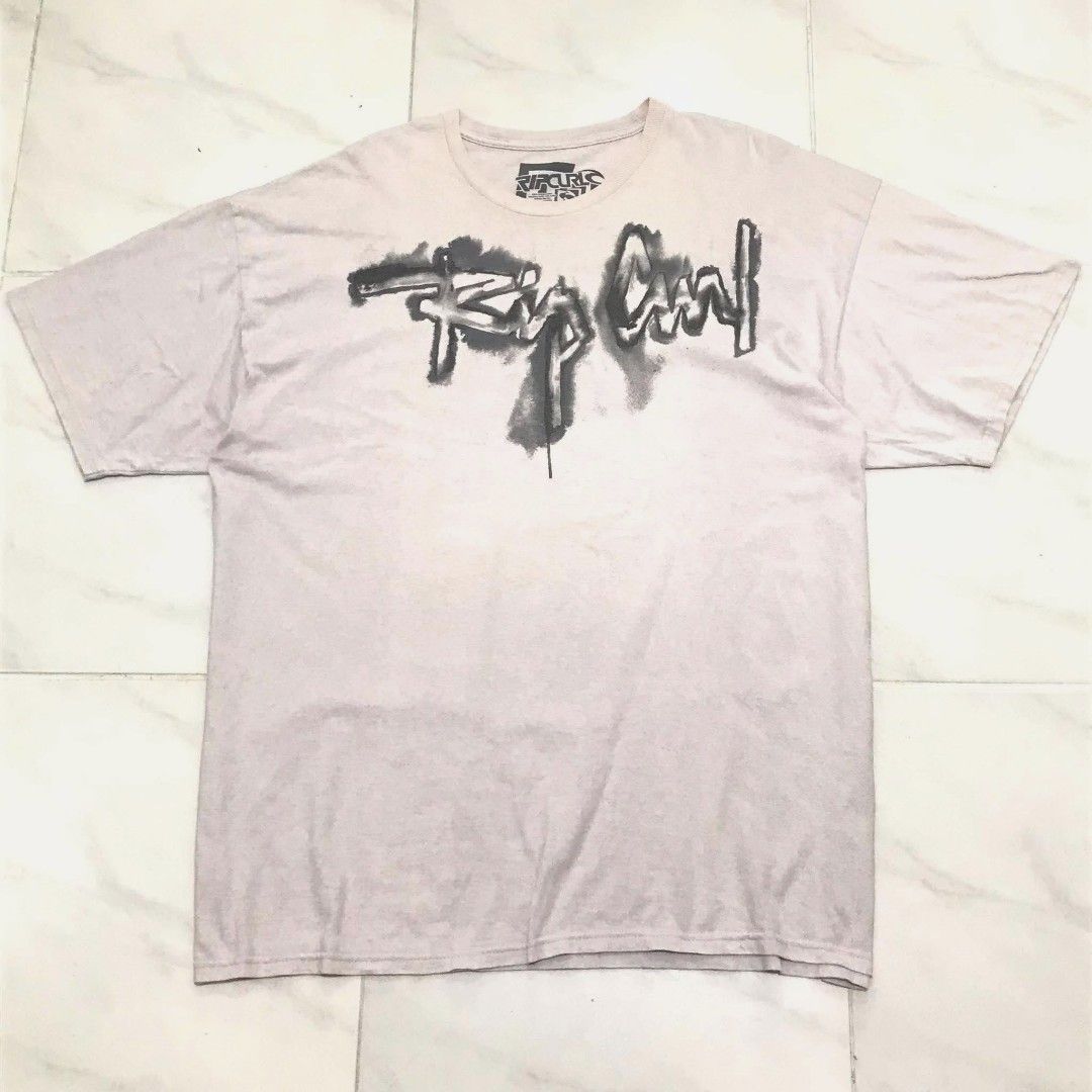 RIP CURL GRAPHIC TEE SHIRT 2XL (Category: Tshirts & Polo Shirts ) located in Cavite. Submitted by justthrift06 (Listing ID 1458755811, Image 1). Description: DIMENSION 26X31 1 PINHOLE GOOD CONDITION SHIPPING NATIONWIDE.