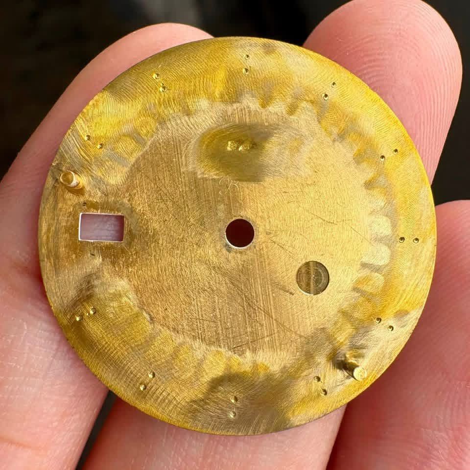 Rolex dial Date (Category: Watches) located in Kota Bharu. Submitted by sabrijaka (Listing ID 1458808708, Image 3). Description: .
