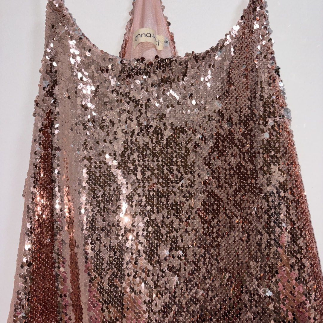 Rose Gold Sequin Sleeveless Top (Category: Sleeveless) located in Muntinlupa City. Submitted by 13gracious (Listing ID 1458816303, Image 3). Description: Reversible sequins (rose gold -> silver).