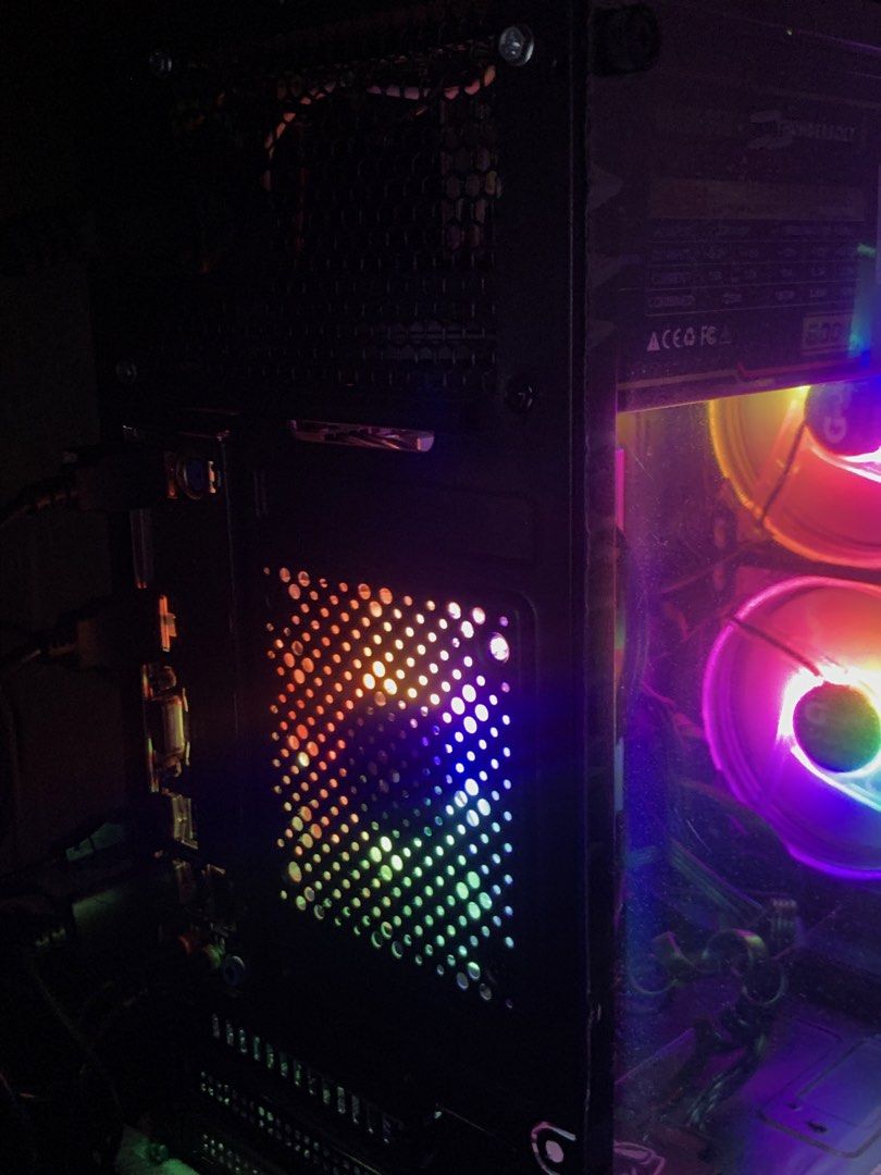Ryzen 5 5600g BNEW!! (Category: Other Accessories) located in Manila. Submitted by minoo_25 (Listing ID 1458799602, Image 3). Description: FS!! BNew CPU with Ryzen 5 5600g, onboard graphics, free casing 8gb ddr4 240ssd and 4cooler, negotiable. pm if youre interested.