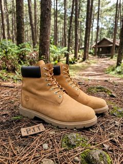 (Category: ) located in . Submitted by rjtbootshop2600 (Listing ID 1458823451, Image 1). Description: .