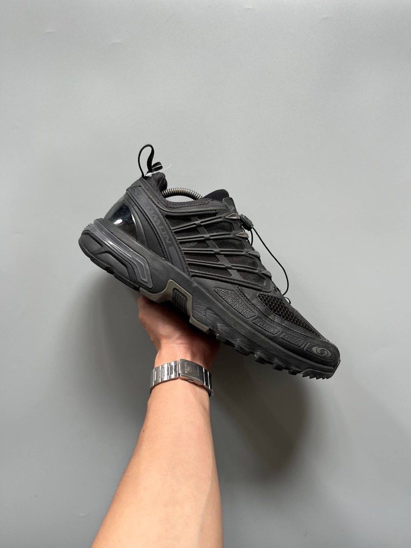 SALOMON ACS PRO BLACK (10US) (Category: Sneakers) located in Baguio. Submitted by grabUrPairs (Listing ID 1458714935, Image 1). Description: EXCELLENT NO ISSUE 10US/28 PAIR ONLY AUTHENTIC.