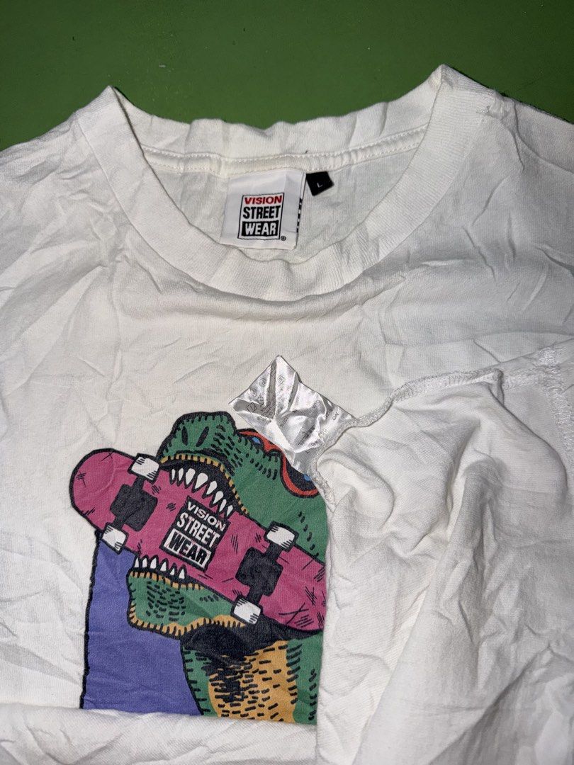 Shirt (Category: Tshirts & Polo Shirts ) located in Pasig City. Submitted by reyeslarry11740 (Listing ID 1458803285, Image 3). Description: For Sale Vision Street Wear Shirt Men 2020 ABG Collective LLC Size Large 23.1w x 27.5L Excellent to as new condition No issue Need wash 700 plus ship only Payment 1st Pasig city .