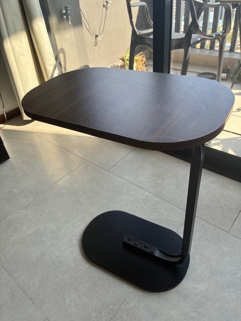 Side table (Category: Tables & Sets) located in Singapore. Submitted by j.1c5bf2 (Listing ID 1458767916, Image 1). Description: .