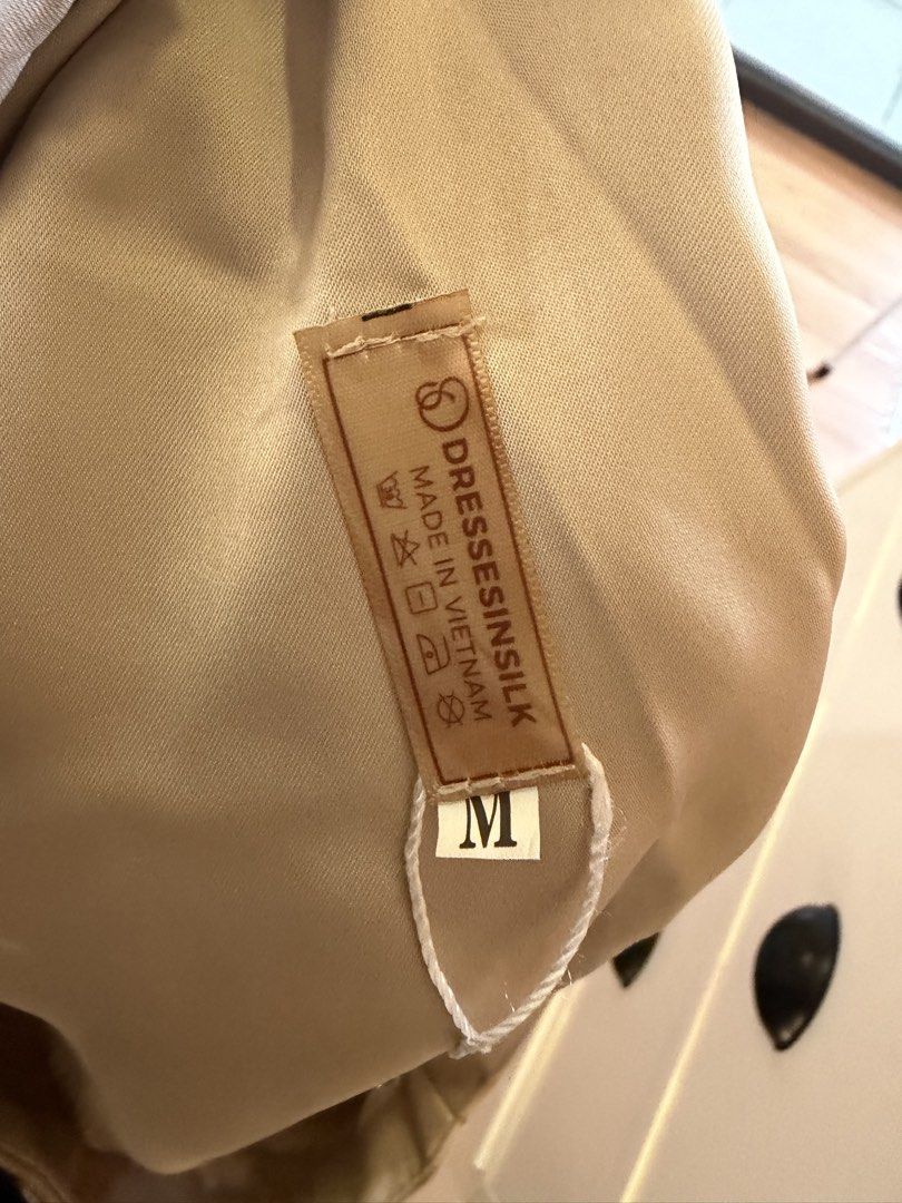 Silk satin champagne dress (Category: Dresses) located in Quezon City. Submitted by destashingmycloset (Listing ID 1458697804, Image 3). Description: .