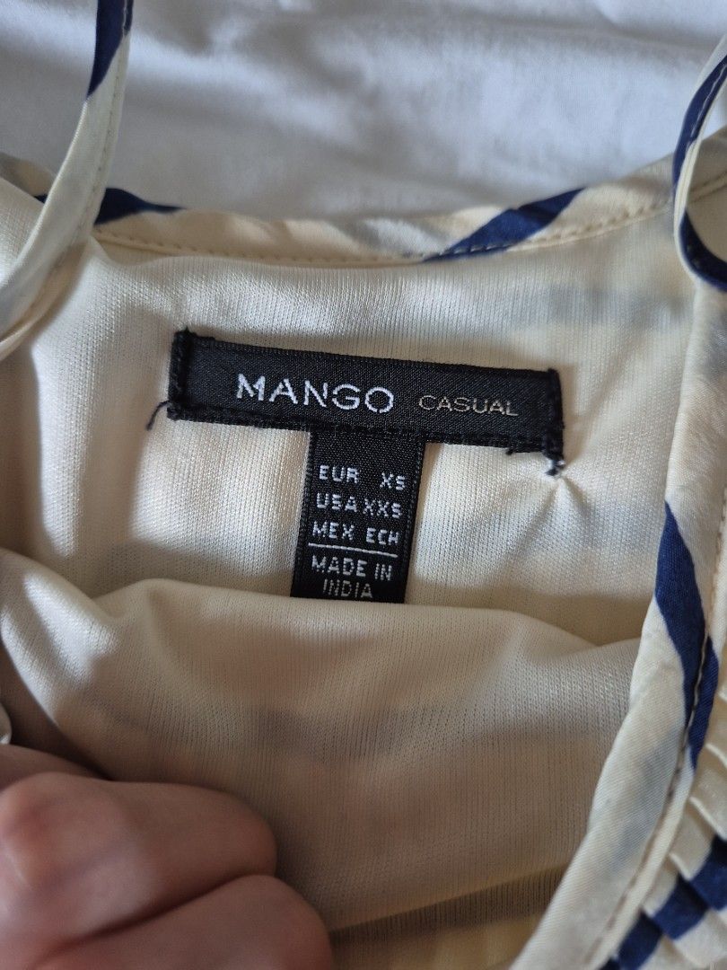 Size XS - Mango Pleated Dress (Category: Dresses) located in Paranaque City. Submitted by nik_dc (Listing ID 1458716581, Image 3). Description: fits XS to S lined payment via gcash shipping c/o buyer .