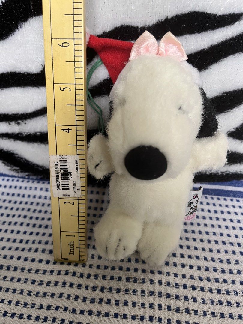 Snoopy BELLE (set#S4) (Category: Designer & Blind Box Toys) located in Paranaque City. Submitted by bonsaiart (Listing ID 1458726420, Image 2). Description: Pre owned Good condition Selling as set 875(fixed) +sf Payment via GCASH or paymaya No to meetup No to cop / cod Shipping via j&t only.