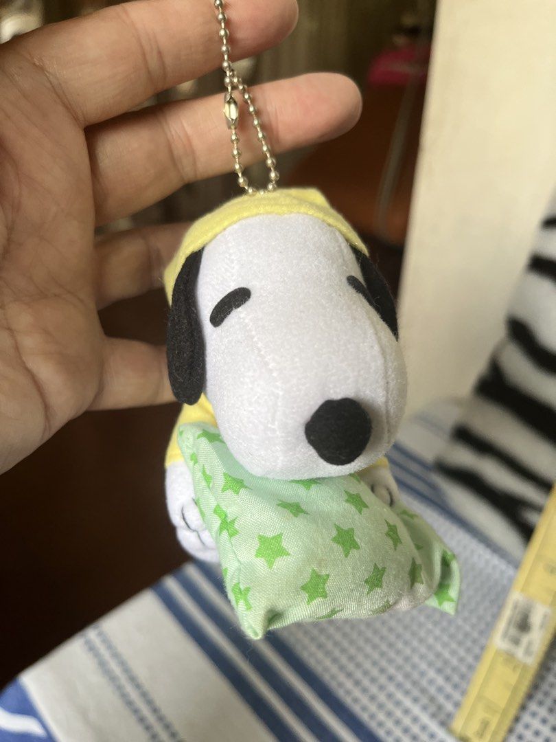 Snoopy nap time bag charm (Category: Character Goods) located in Paranaque City. Submitted by bonsaiart (Listing ID 1458731756, Image 1). Description: Pre owned Good condition 280+sf Payment via GCASH or paymaya No to meetup No to cop / cod Shipping via j&t only.