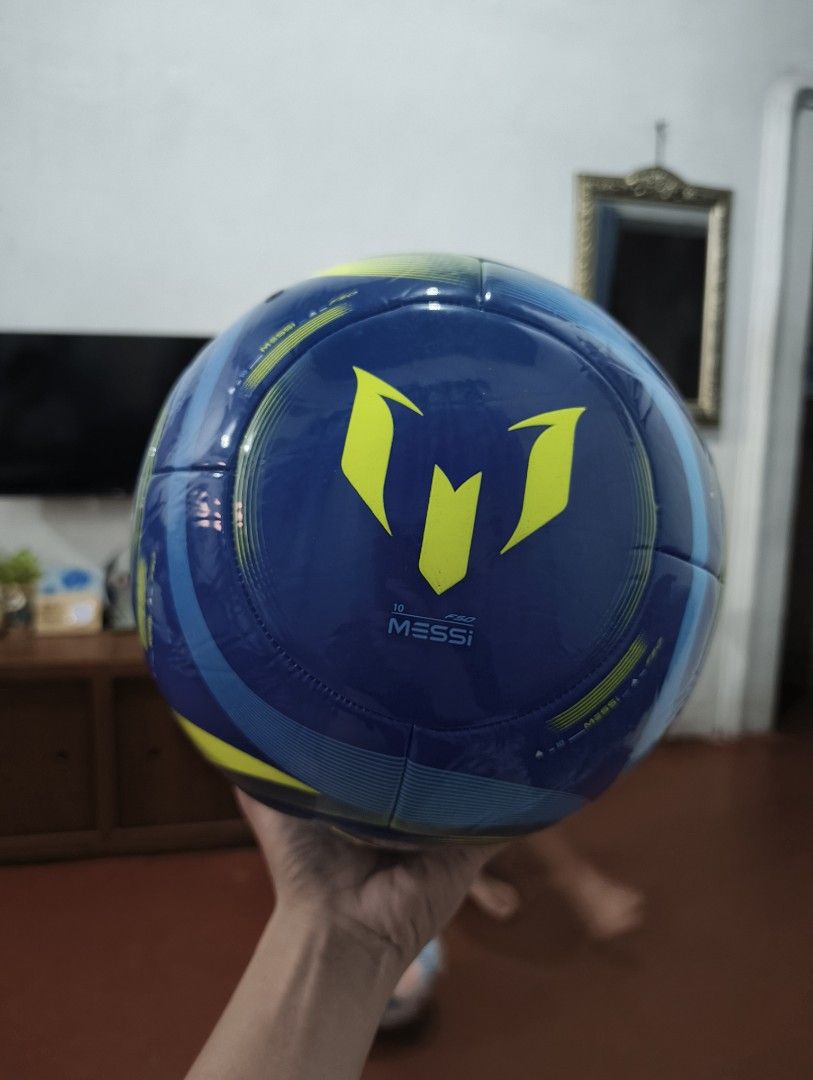 Soccer ball adidas (Category: Textbooks) located in Manila. Submitted by marjdv29 (Listing ID 1458764614, Image 3). Description: bnew adidas soccer ball.