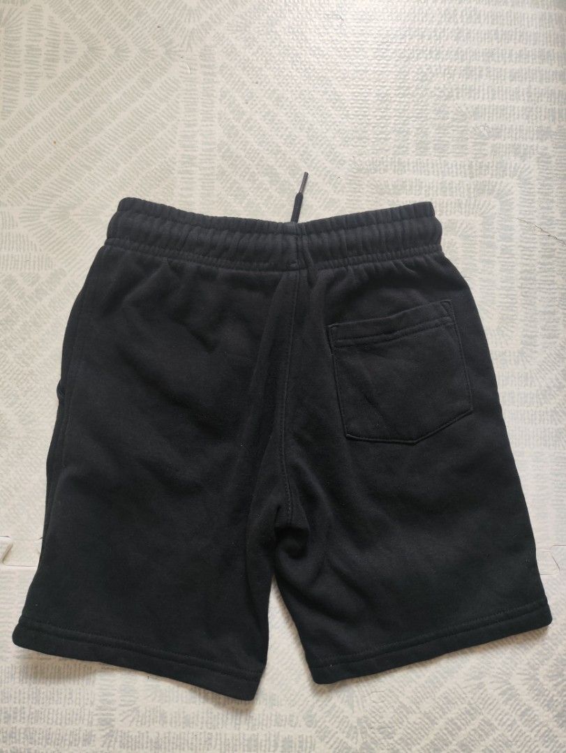 Soft Black Shorts 🖤 (Category: Babies & Kids Fashion) located in Taguig. Submitted by cleanupmomma (Listing ID 1458808137, Image 2). Description: Please take time to read ❤️ Fits 5-7 yrs old not faded elastic waistband wyiwyg.