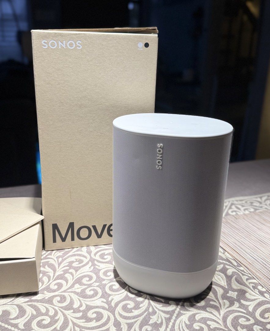 Sonos Move (Gen 1) - White (Category: Soundbars, Speakers & Amplifiers) located in Binan City. Submitted by alvintiamzy (Listing ID 1439196420, Image 1). Description: Selling my well-kept Sonos Move (1st Gen, White) Still sounds amazing and works perfectly. Includes: * Original charging dock/base * Power cable/adaptor * Will be packed safely using a Sonos Move 2 box (original Move box no longer available) Condition: * Fully functional * Battery s