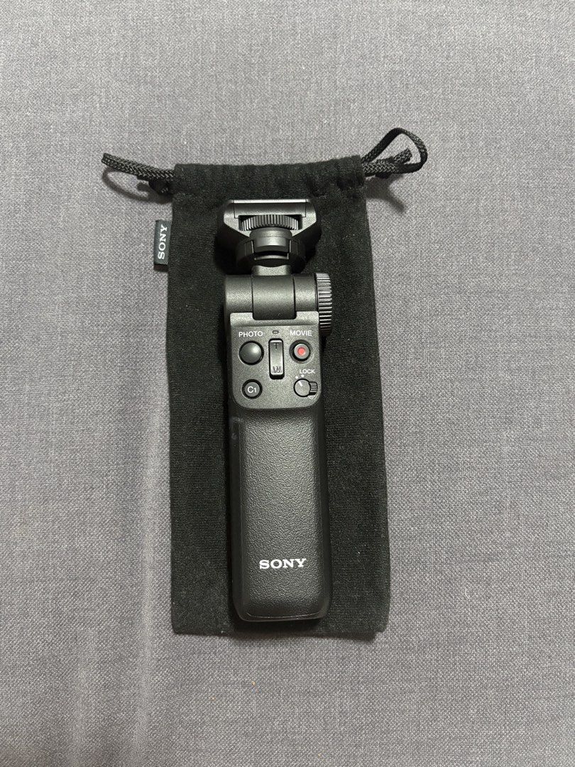 Sony GP-VPT2BT Wireless Shooting Grip (Category: Camera Bags & Carriers) located in Manila. Submitted by cooltree-78bc64 (Listing ID 1458808532, Image 1). Description: Sony GP-VPT2BT Wireless Shooting Grip • Used only once or twice • Good as new / in excellent condition • No dents or scratches • Everything is fully functional and works properly • Comes with the carrying bag • No original box Barely used and well taken care of! 😊 Payment: Gcash o