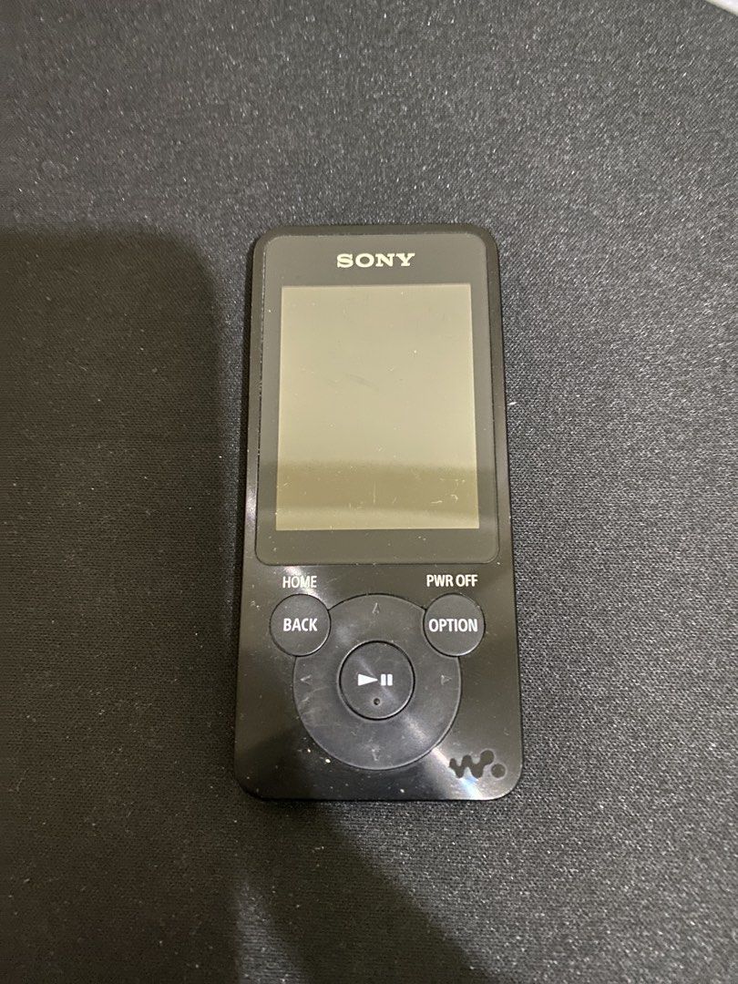 Sony Walkman NW-S13 (Category: Portable Music Players) located in Manila. Submitted by tamchu (Listing ID 1458838587, Image 1). Description: Sony Walkman NW-S13 - Working condition - Includes charger - Bluetooth connectivity - No SD card slot - 4GB internal storage - Can connect to pc/laptop to add music.