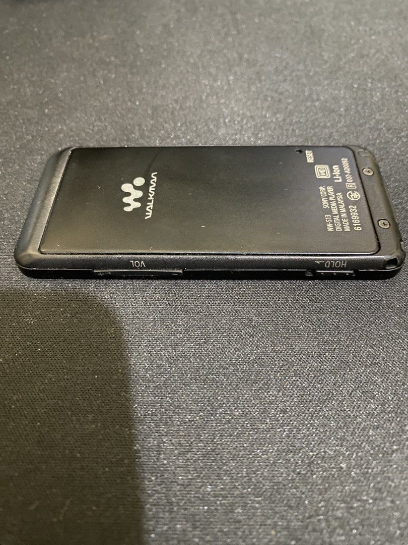 Sony Walkman NW-S13 (Category: Portable Music Players) located in Manila. Submitted by tamchu (Listing ID 1458838587, Image 3). Description: Sony Walkman NW-S13 - Working condition - Includes charger - Bluetooth connectivity - No SD card slot - 4GB internal storage - Can connect to pc/laptop to add music.