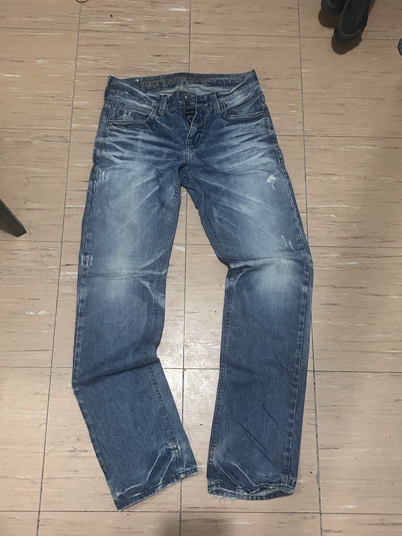 Straight-Fit Washed Jeans (Category: Jeans) located in Manila. Submitted by tryingtoarchivemaybe (Listing ID 1458715002, Image 1). Description: Size 30 Cool wash, good details Straight to Slim Fit.