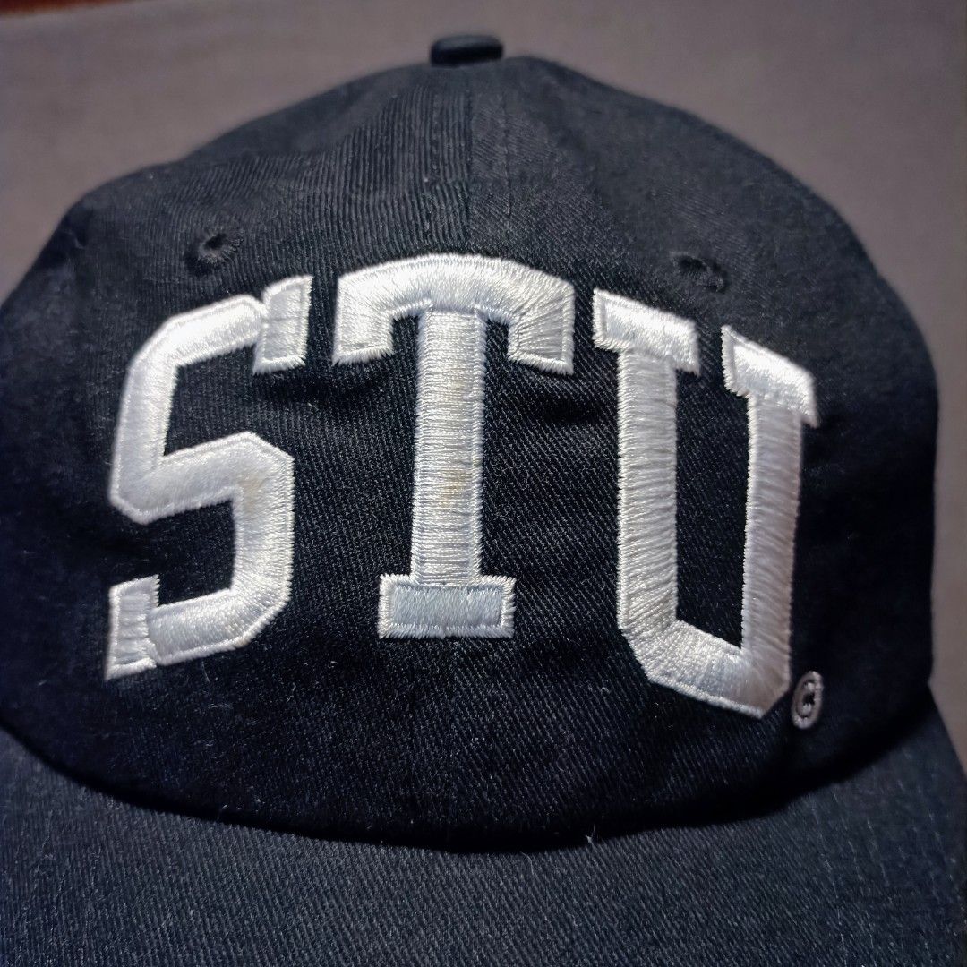 Stussy STU Black Baseball Cap (Category: Caps & Hats) located in Manila. Submitted by nye.seller (Listing ID 1458722760, Image 2). Description: - Black Stussy cap - Features 'STU' embroidery on the front - Adjustable strap with metal buckle at the back - Made from durable cotton - Great for everyday wear.