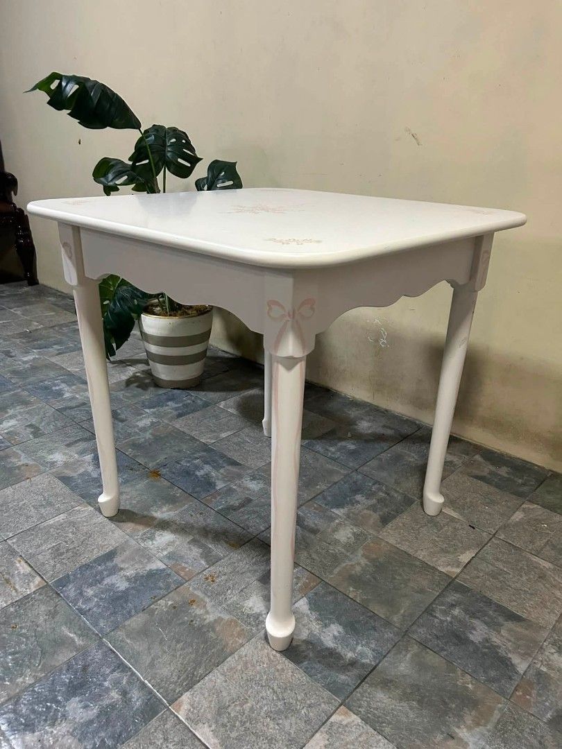 Table (Category: Tables & Sets) located in Meycauayan. Submitted by marygracecasimiro (Listing ID 1458841241, Image 3). Description: Imported Solid Wood Table from Japan P6,900 lang mga suki 29x29x28in Solid Wood Pwedeng Coffee table,Study Table,Office Table etc… Ganda nyan mga suki sa personal Heavy duty Minor Scratch From Japan💜💜 #table #solidwood #surplus #Pampanga #angelescity #highlightseveryone.