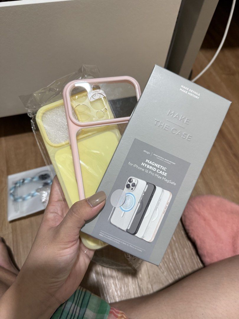TAKE ALL iPhone 16 Pro Max Cases - Clear Magsafe (Category: Cases & Sleeves) located in Mandaluyong City. Submitted by ras.92 (Listing ID 1458854419, Image 2). Description: Take all for 3 cases Well-loved Elago magsafe clear case - with hydrogel film + 2 17pm styled cases - new.