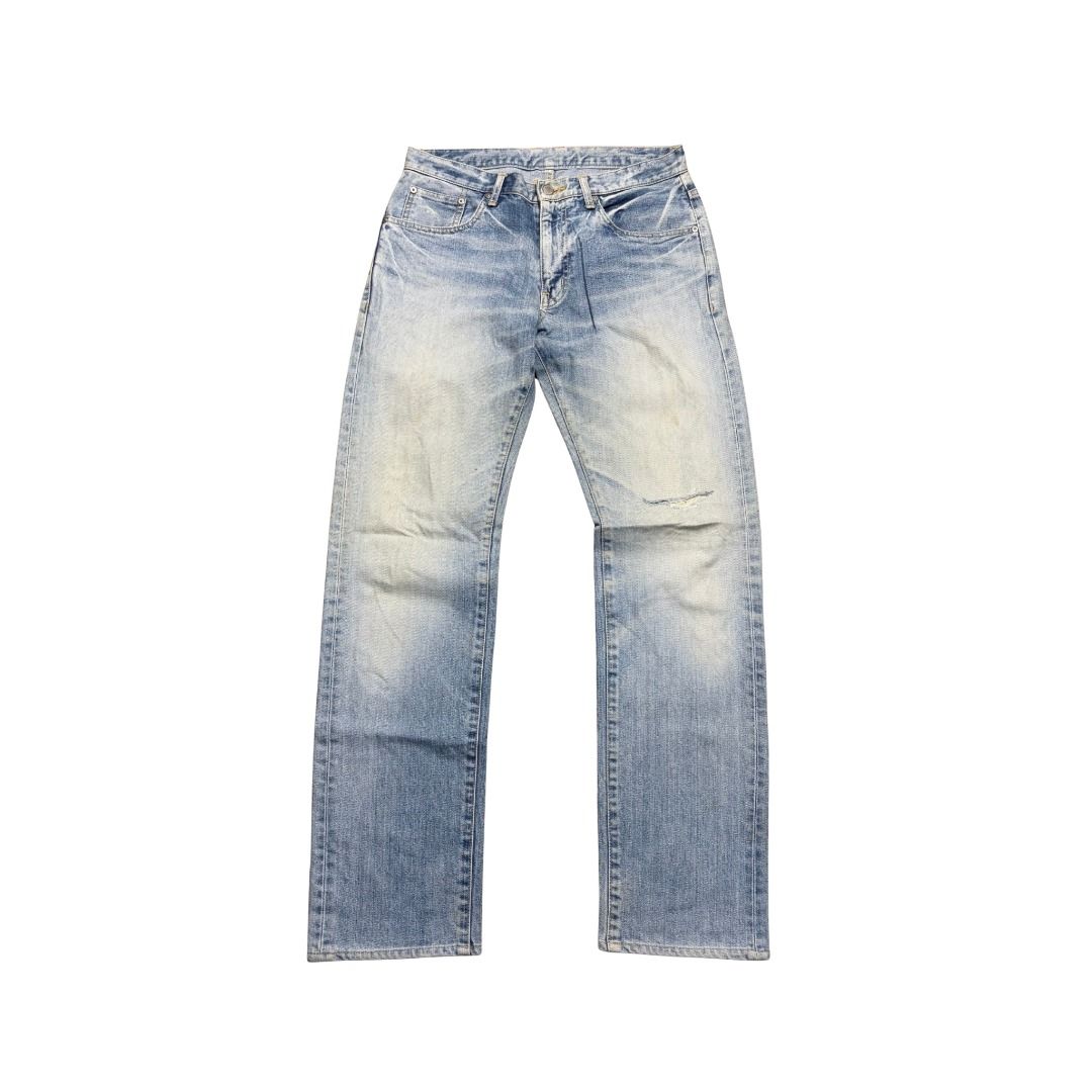 Takeo Kikuchi Light Wash Blue Jeans (Category: Jeans) located in Roxas City. Submitted by dailydrops.5800 (Listing ID 1458817170, Image 1). Description: Takeo Kikuchi Light Wash Blue Jeans Mid/High waist Straight Zipper Fly Slit Distress in Knee Measurements are in Inches Waist: 30 Length: 41 Inseam: 31 Frontrise: 9.5 Thigh: 11 Knee: 8 Leg Opening: 8 Issue: None Condition: 9/10 Price: 330 PHP + Shipping Fee Feel free to DM if you have questions o