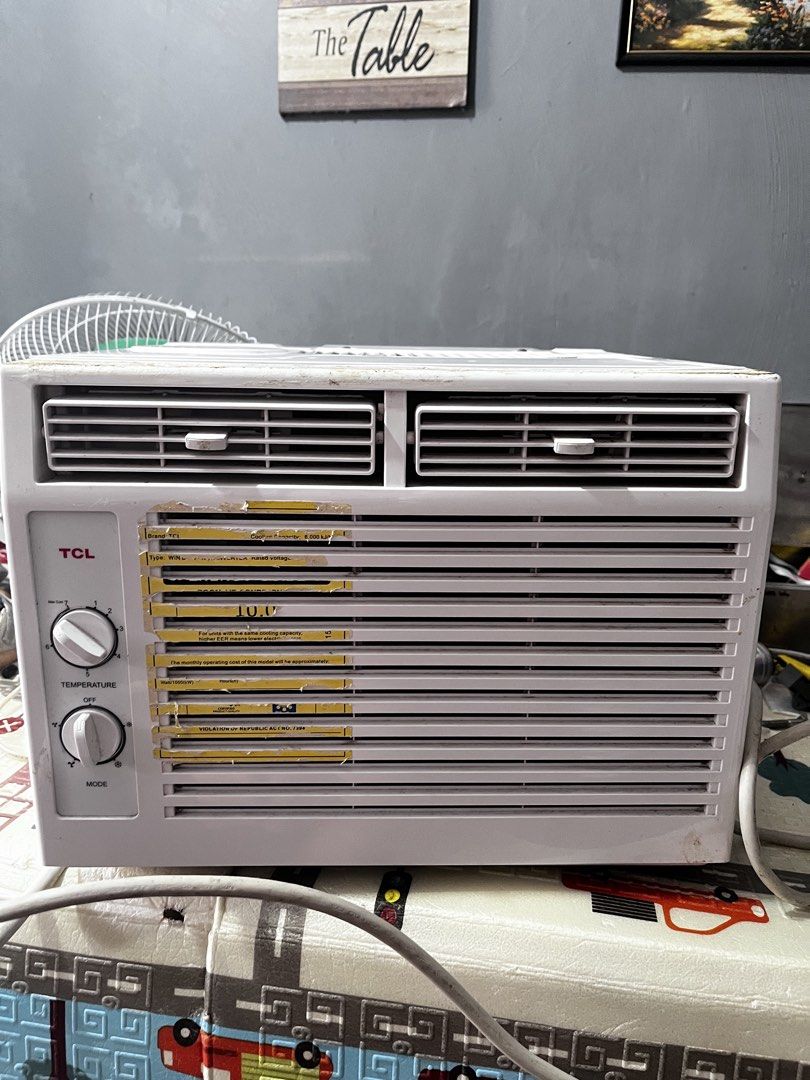 TCL 0.6HP Window Type Aircon (Category: Air Conditioning and Heating) located in Manila. Submitted by mommmyh (Listing ID 1458693067, Image 1). Description: - TCL 0.6HP Window Type Aircon - Recently cleaned - No longer in use - Works well - Price: 3,500 PHP.