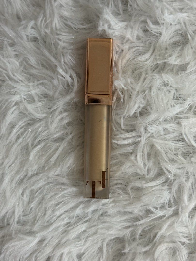 Teviant Skin Master Concealer Lisbon (Category: Makeup) located in Binangonan. Submitted by kavf_ (Listing ID 1458783339, Image 1). Description: .