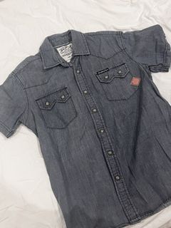 (Category: ) located in . Submitted by wardrobe2160 (Listing ID 1458826153, Image 1). Description: .