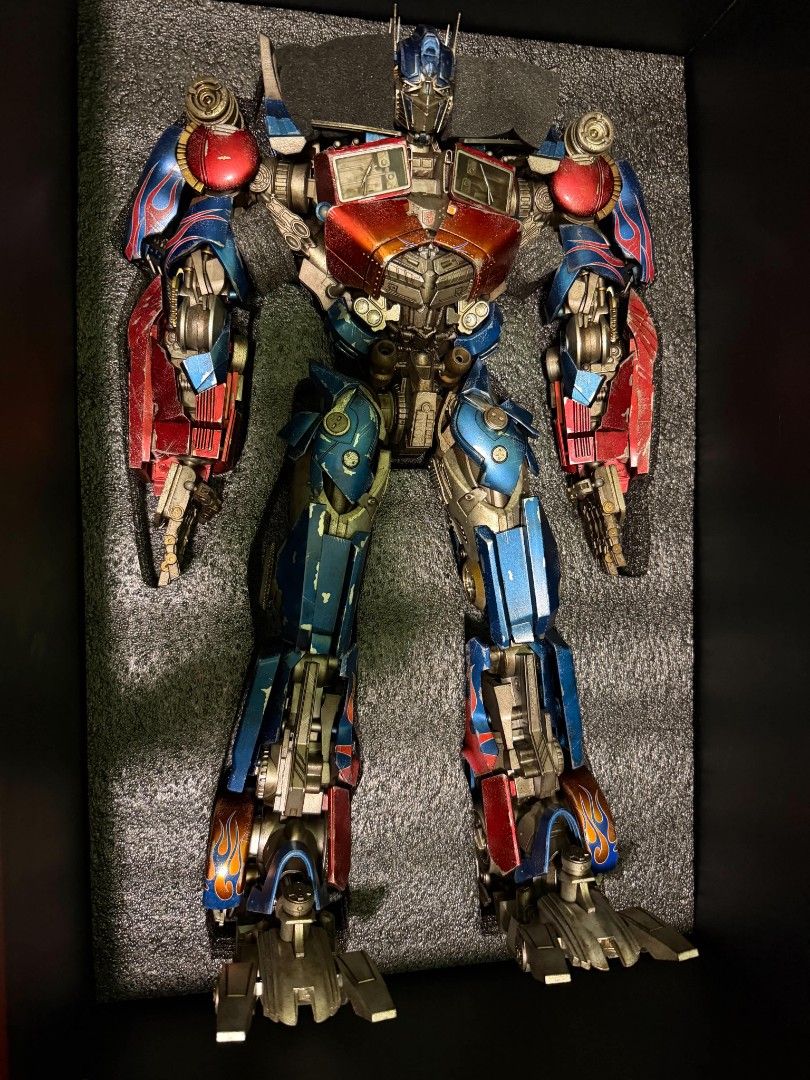 Threezero 3A Transformers Optimus Prime & Bumblebee (Category: Figurines & Statues) located in Mandaluyong City. Submitted by belikev (Listing ID 1458746464, Image 1). Description: - Set includes Optimus Prime and Bumblebee Transformers action figures. - Both figures are highly detailed and articulated. - Comes with accessories. - Instruction manual included for both - Figures are in excellent, carefully stored condition. - Ideal for collectors a