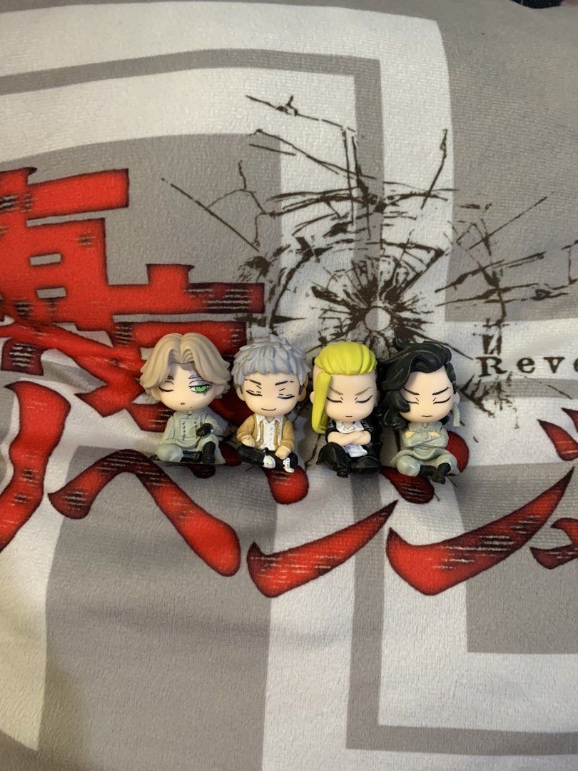 Tokyo Revengers Chibi Figurines Set w box (Category: Figurines & Statues) located in Manila. Submitted by haruakashi (Listing ID 1458695626, Image 1). Description: - Set of 4 chibi figurines - Characters appear to be from Tokyo Revengers - Ideal for fans of the series - Small and cute, perfect for desk or shelf display.