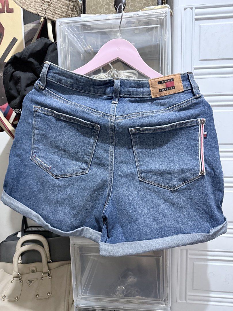 Tommy Hilfiger Shorts - Womens (Category: Shorts) located in Paranaque City. Submitted by debonair02 (Listing ID 1458697429, Image 3). Description: Tommy Hilfiger Shorts for Women Size: Medium 27-29 Like new condition PM SURE BUYER ONLY! .