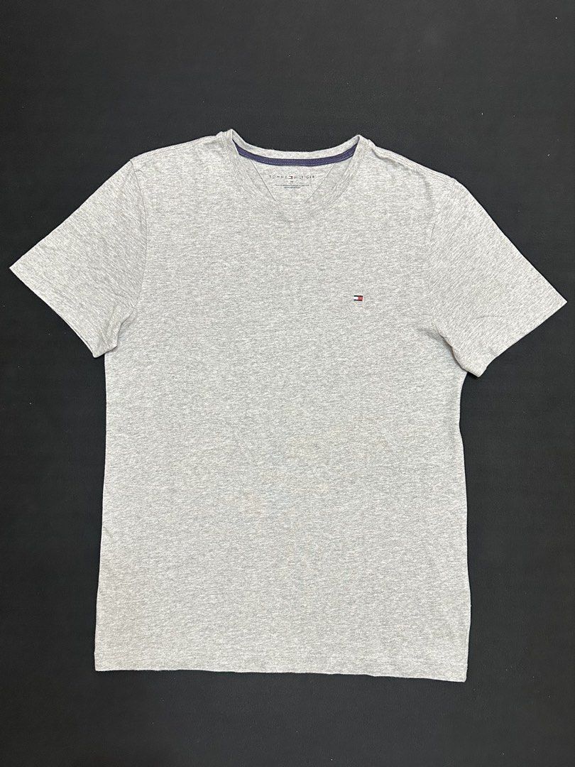 Tommy Hilfiger Tshirt (Category: Tshirts & Polo Shirts ) located in Makati City. Submitted by segundapatosph (Listing ID 1458750908, Image 1). Description: .