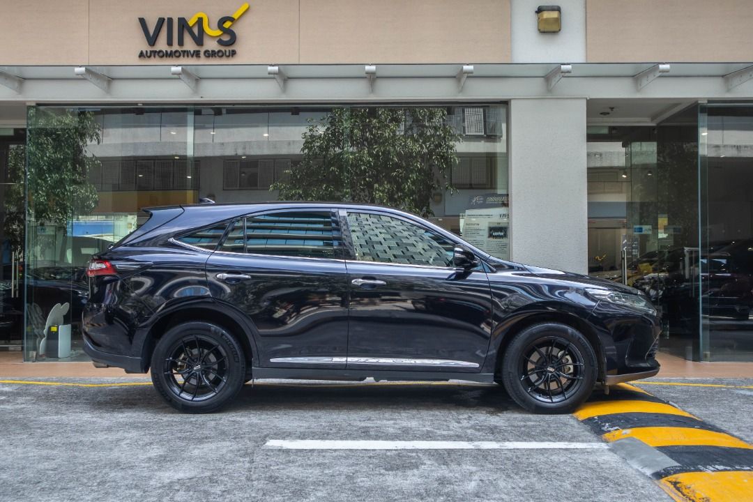 Toyota Harrier Turbo 2.0A M Auto (Category: Used Cars) located in Singapore. Submitted by vinsautogroup (Listing ID 1458732204, Image 2). Description: Vehicle Features: Powered by a 2.0L 4 cylinder inline 16 valve dual VVT-iw, twinscroll turbocharged engine mated to a 6 speed super ECT automatic transmission. Accessories: Keyless entry/start/stop, driver electric seats, reverse camera and sensors, Toyota safety sensor, wireless Apple CarPlay & An