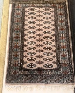 (Category: ) located in . Submitted by luxefindssg (Listing ID 1458762295, Image 1). Description: .