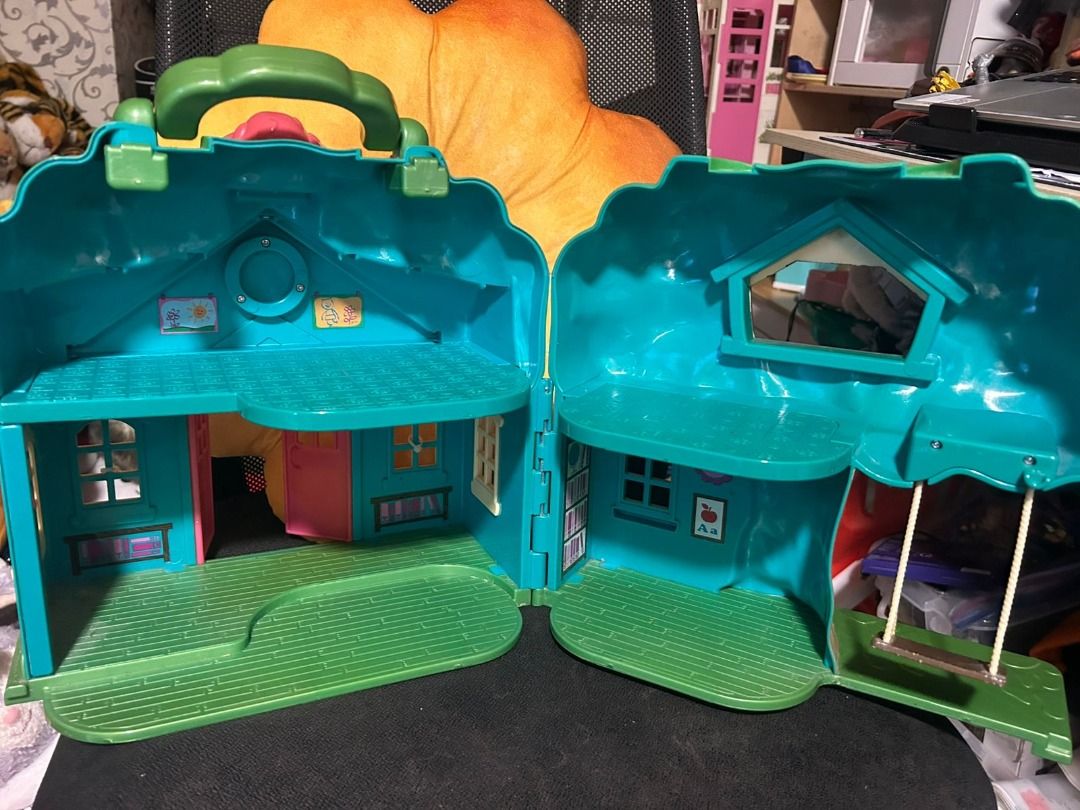 Treehouse Playset with Swing and Carry Handle (Category: Kids Toys) located in Las Pinas. Submitted by whatzupriley (Listing ID 1458796987, Image 1). Description: - Fun treehouse playset - Multiple levels for imaginative play - Includes a swing - Folds up for easy storage - Unique tree-like exterior design - Minor scuffs on the green exterior part.