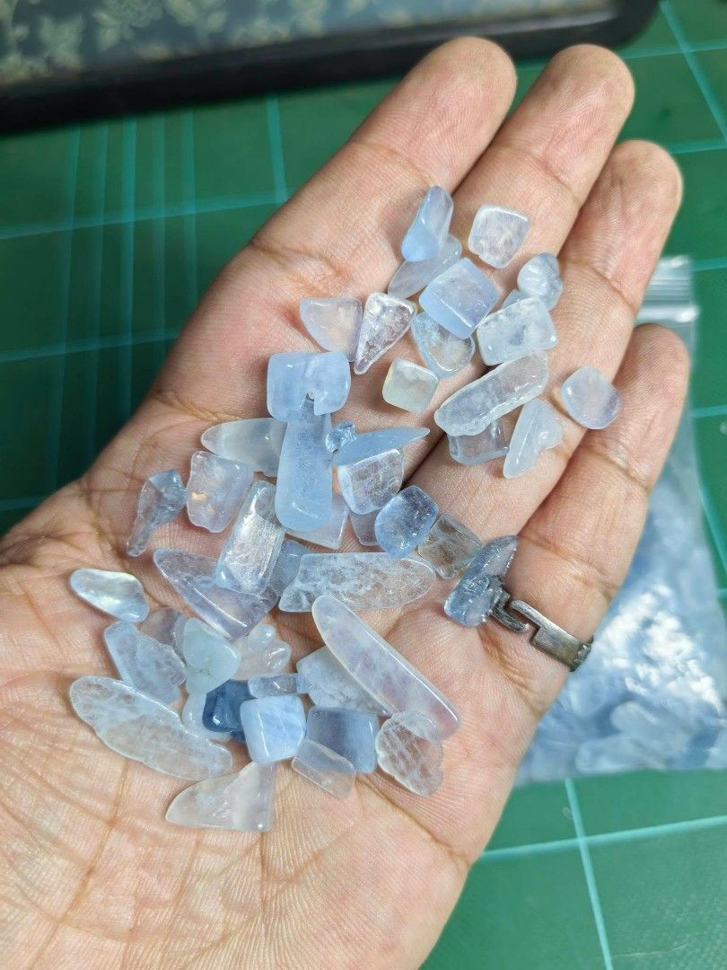 Tumbled Light Blue Crystal Chips (Category: Gardening Tools & Ornaments) located in Cebu City. Submitted by dudes_villanueva (Listing ID 1458695343, Image 2). Description: Tumbled Light Blue Crystal Chips 115 g 📌 Commonly used for crafts and home decoration. 📌 Material: Polished mineral chips or crystal gravel, often resembling light blue aquamarine or blue quartz. 📌 Appearance: Irregular, smooth pieces with translucent light blue and white sh