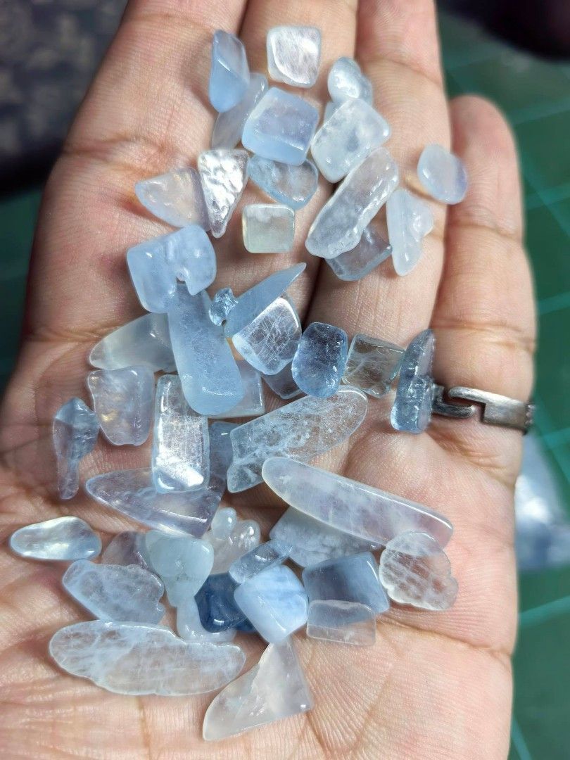 Tumbled Light Blue Crystal Chips (Category: Gardening Tools & Ornaments) located in Cebu City. Submitted by dudes_villanueva (Listing ID 1458695343, Image 3). Description: Tumbled Light Blue Crystal Chips 115 g 📌 Commonly used for crafts and home decoration. 📌 Material: Polished mineral chips or crystal gravel, often resembling light blue aquamarine or blue quartz. 📌 Appearance: Irregular, smooth pieces with translucent light blue and white sh