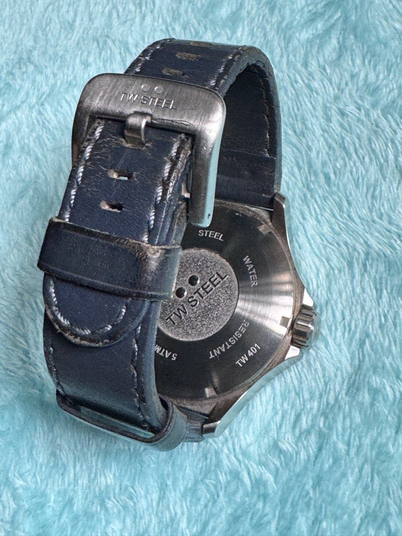 TW Steel Pilot TW401 (Category: Men's Watches) located in Manila. Submitted by enzomagbat44789 (Listing ID 1458766424, Image 3). Description: TW Steel Pilot TW401 48mm | Quartz Movement | Sunray Blue Dial Used | Watch only | Slight Negotiable Meetup | JnT | LBC (COD).