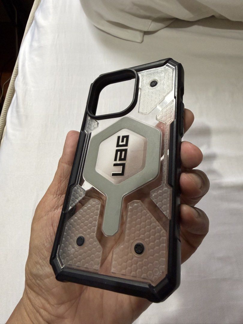 UAG Plasma iPhone 15 pro max (Category: Cases & Sleeves) located in Mandaluyong City. Submitted by jojob1105 (Listing ID 1458764907, Image 3). Description: UAG Plasma original for iPhone 15 pro max Slightly used only No box no receipt Steal price na! .