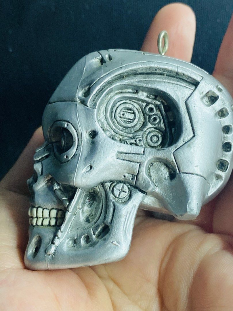 USJ Terminator skull figure (Category: Figurines & Statues) located in Manila. Submitted by kawaii_omocha_est2020 (Listing ID 1458856696, Image 2). Description: ✅Mine now/ Pay now ✅ Please scan all photos for more details. ✅ Manage your expectation. Most of items are preloved. ✅ Actual color may vary due to lighting conditions. ✅ Gcash Pyment ✅ Mode of Delivery Via Flash Express 🚫No Low Balling/ Low Ballers will be ignored. 🚫No Reservation. 🚫J