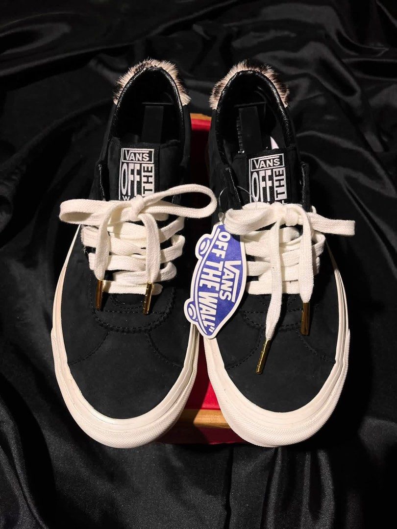 Vans Black Suede Leopard Fur Trim Sneakers (Category: Sneakers) located in Consolacion. Submitted by archerowar_20 (Listing ID 1458852160, Image 2). Description: -Usmen 9 - Black Vans sneakers - Suede material - Leopard print fur trim on heel and side stripe - White laces with gold tips - Includes original box and tags - Unique design.