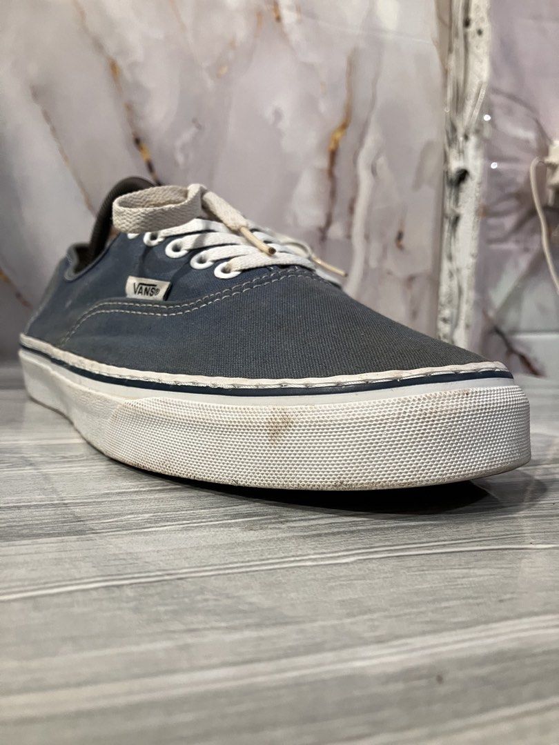 VANS OFF THE WALL SIZE 10 MEN (Category: Sneakers) located in General Mariano Alvarez. Submitted by adonid (Listing ID 1458705931, Image 2). Description: VANS OFF THE WALL ORIGINAL VANS OFF THE WALL GOOD CONDITION NORMAL SIGN OF USAGE ONLY SIZE 10 MEN.