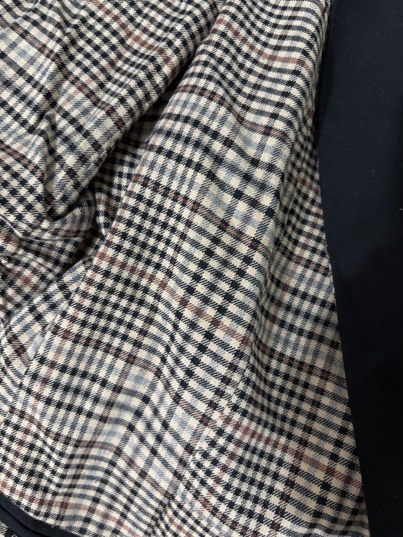 Vero Moda Blazer (Category: Coats, Jackets and Outerwear) located in Pasig City. Submitted by theclutterqueen (Listing ID 1458759662, Image 2). Description: Good condition, preloved RFS: Decluttering PM if interested 😊.