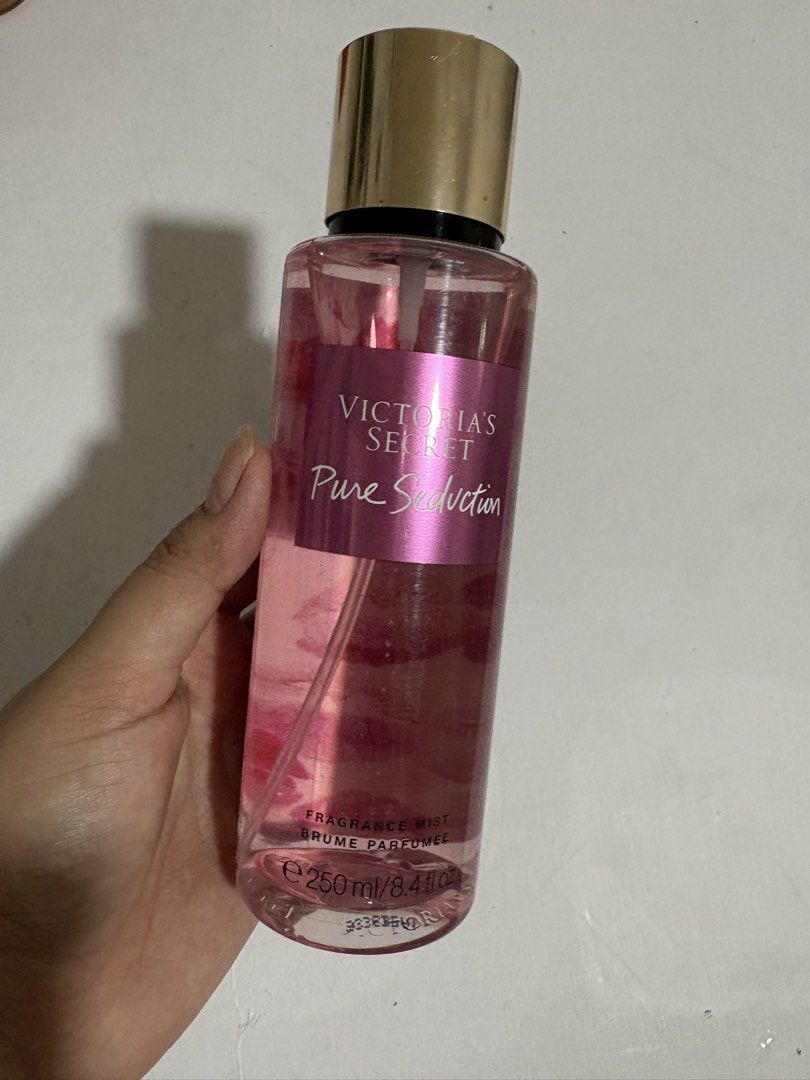 VICTORIA SECRET MIST PERFUME (Category: Fragrance & Deodorants) located in Dasmarinas. Submitted by twiceasnewph (Listing ID 1458783568, Image 2). Description: Decluttering ( maalikabok due to storage) Each item ₱650 .