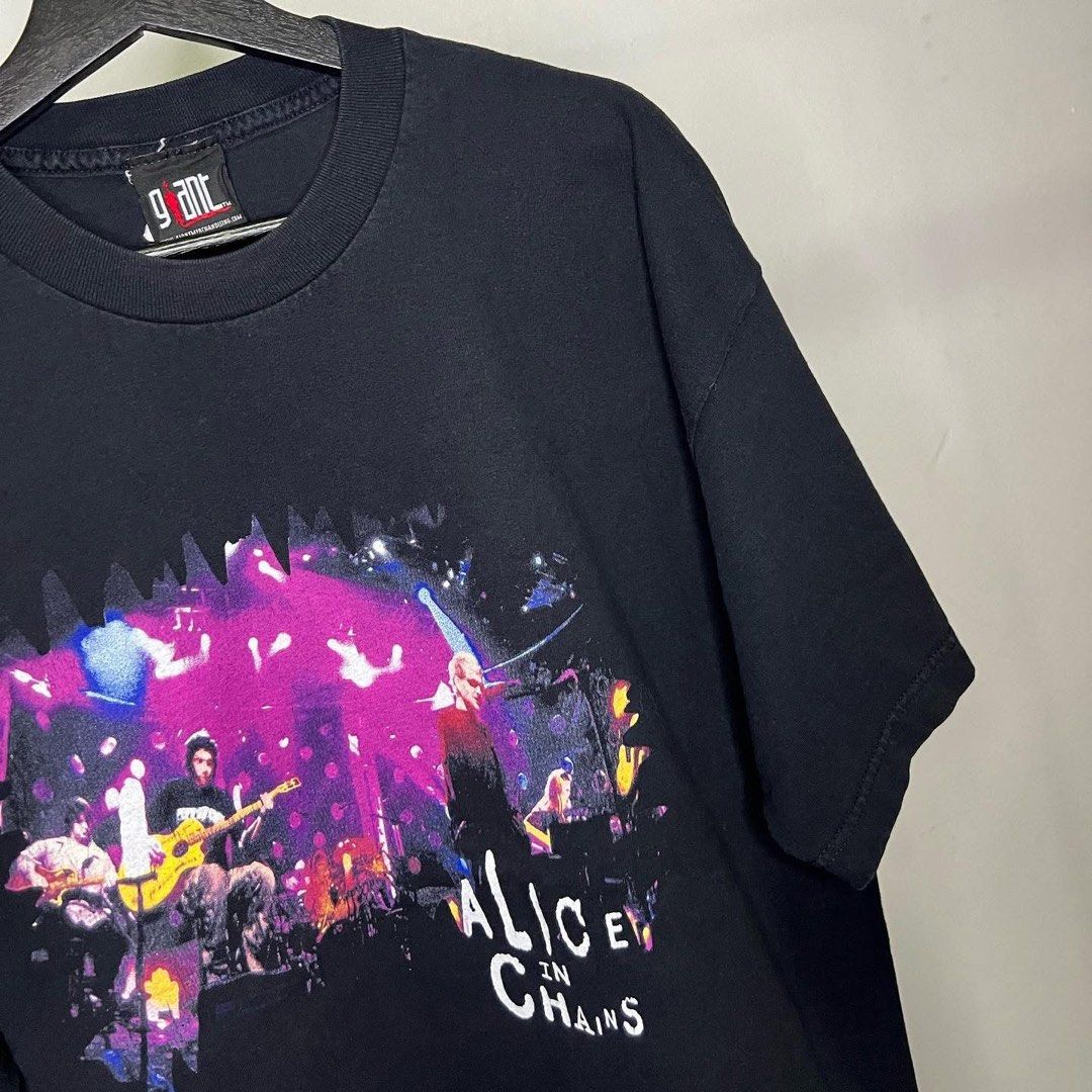 Vintage 1996 Alice in chains unplugged tee (Category: Tshirts & Polo Shirts ) located in Iloilo. Submitted by bcdvtg (Listing ID 1458782223, Image 2). Description: No major flaws 23x30 Slight nego Giant tag.