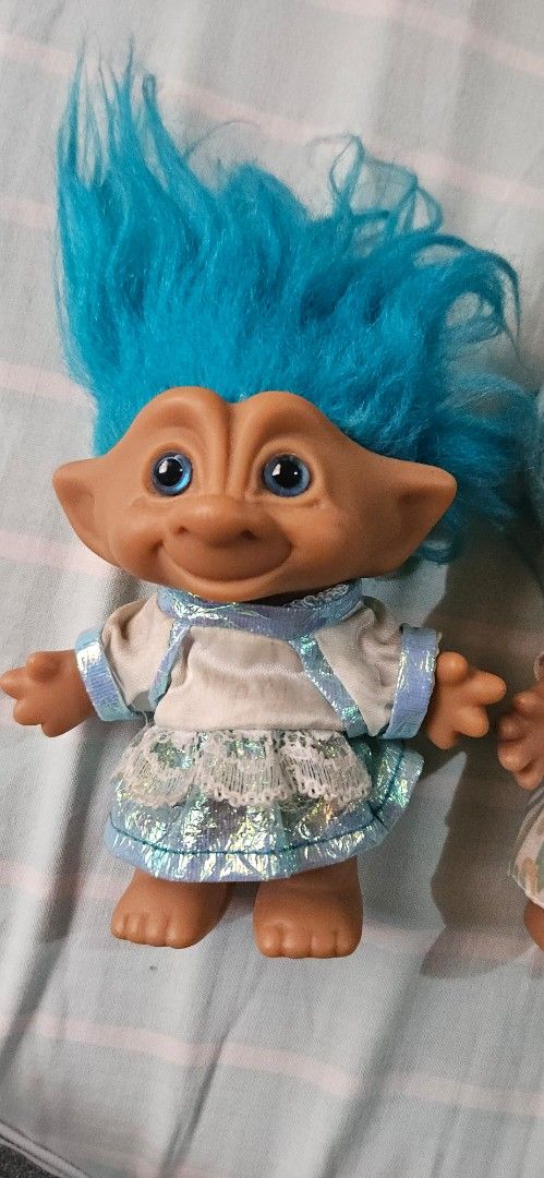 VINTAGE RUSS TROLLS (Category: Figurines & Statues) located in Bacolod City. Submitted by sammrenee25 (Listing ID 1458769041, Image 2). Description: selling what's left of my childhood Trolls. Well taken care of. Colors are still vibrant. There maybe some discoloration or slight stains due to age. 700 for both, 400 individually..