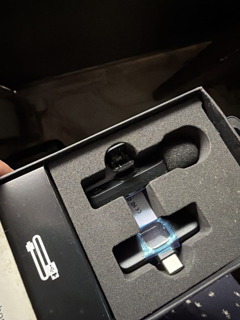Wireless Microphone Plug and Play 20m Reception (Category: Microphones) located in Caloocan City. Submitted by criddyrabb11103 (Listing ID 1458771407, Image 2). Description: FREE for purchases Php 1k up.