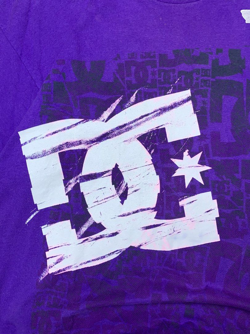 Y2K DC SHIRT (Category: Tshirts & Polo Shirts ) located in Cagayan de Oro. Submitted by yooow.c (Listing ID 1458694221, Image 3). Description: 21.5 x 30 - good condition - pinhole, minor discoloration - washed x ready to wear - color rate: 8/10.