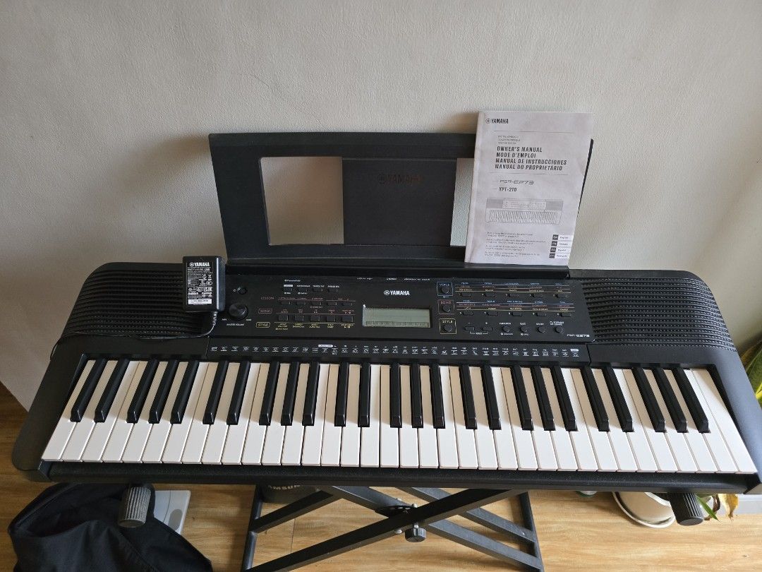 Yamaha PSR-E273 Portable Keyboard 61 keys (Category: Musical Instruments) located in General Trias. Submitted by palakas (Listing ID 1458724988, Image 2). Description: - Yamaha PSR-E273 Keyboard - Ideal for beginners and learning - Features various voices, songs, and styles - Comes with stand - Includes owner's manual - Power adapter included - Tested and confirmed working Bagong bago pa. Halos di nagamit.