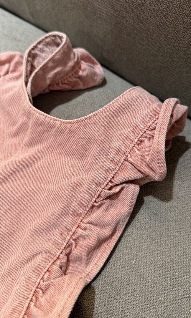 Zara 2T (Category: Babies & Kids Fashion) located in Pandi. Submitted by vaingyn (Listing ID 1458852497, Image 2). Description: Zara Jumper Runs Big 2T Like New LP.